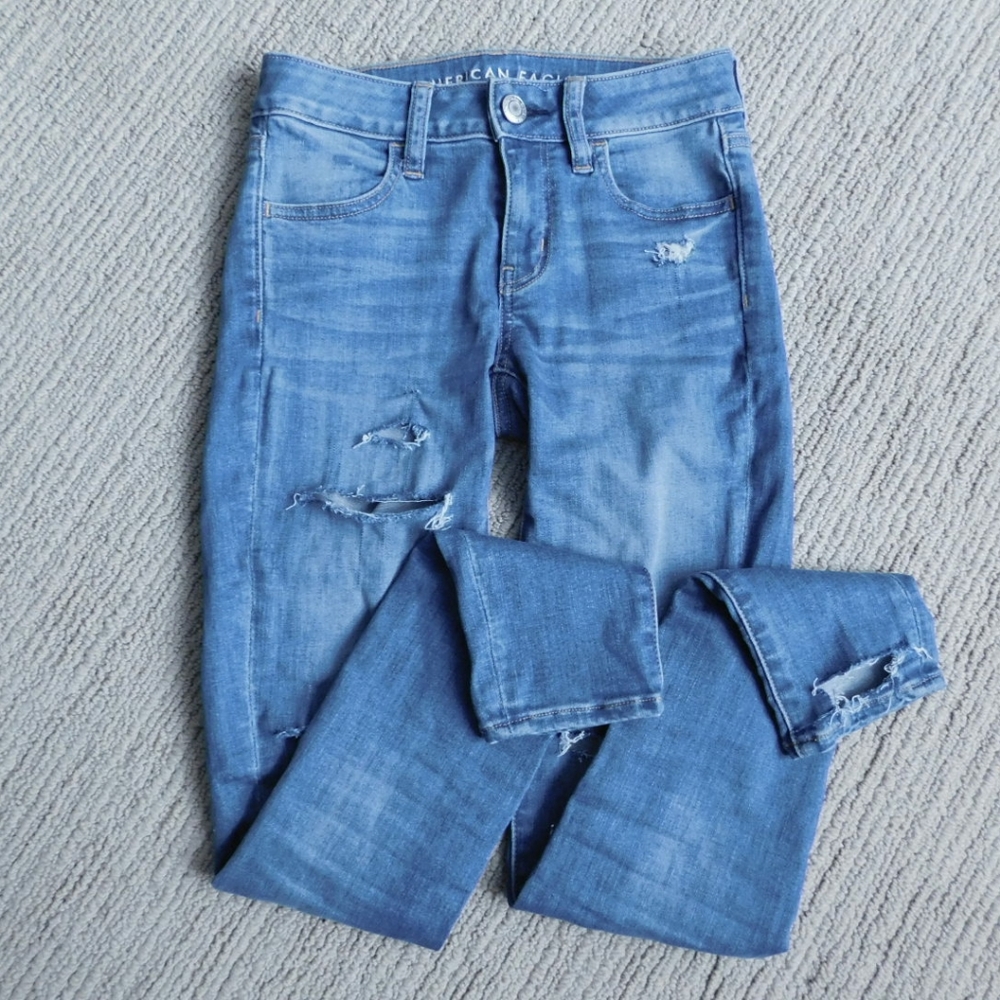 Distressed Light Wash 00 American Eagle Jeans Blue